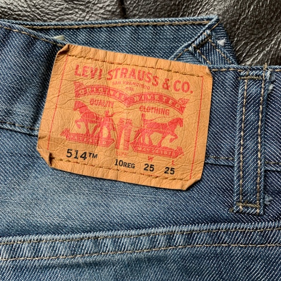 Levi’s - Picture 5 of 6